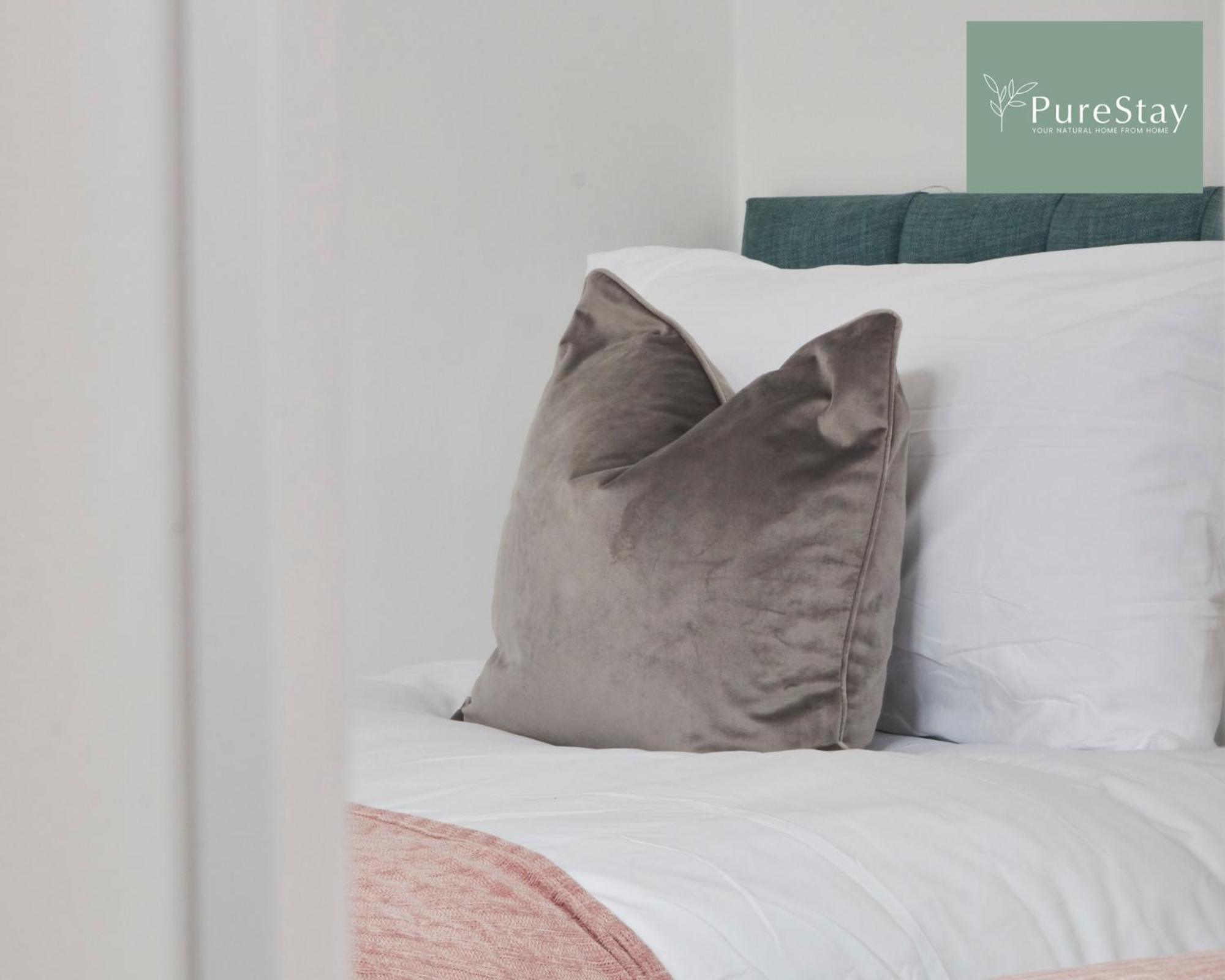 Stunning 5 Bed Manchester House With Parking By Purestay Short Lets & Serviced Accommodation Dış mekan fotoğraf