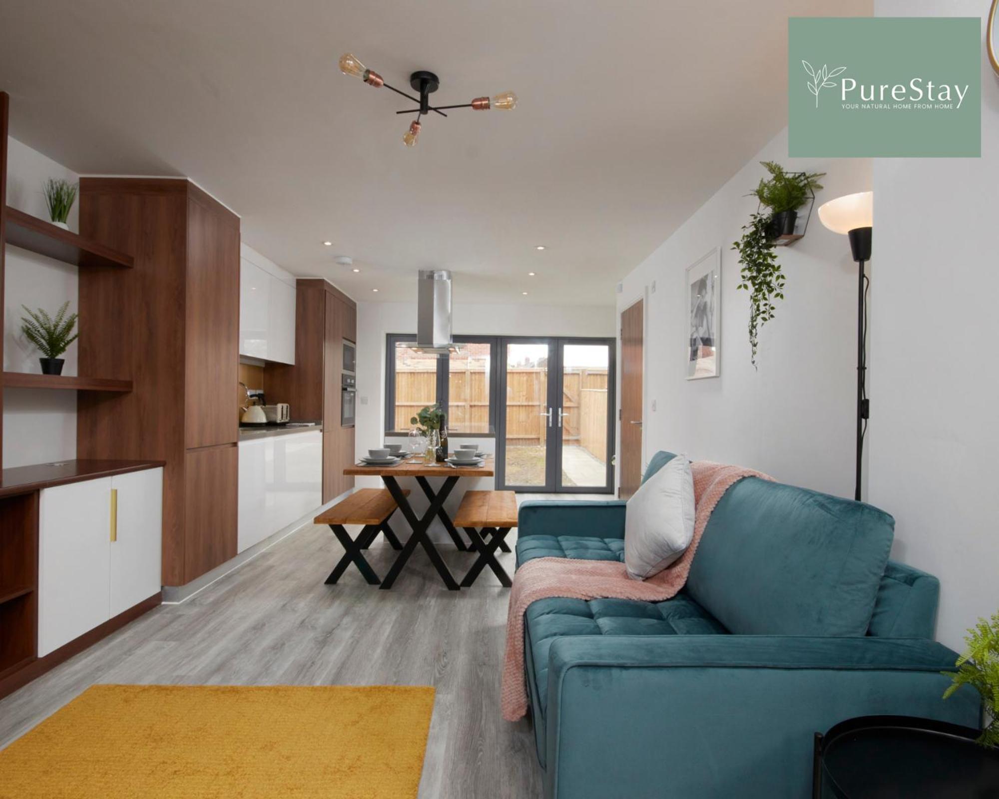 Stunning 5 Bed Manchester House With Parking By Purestay Short Lets & Serviced Accommodation Dış mekan fotoğraf