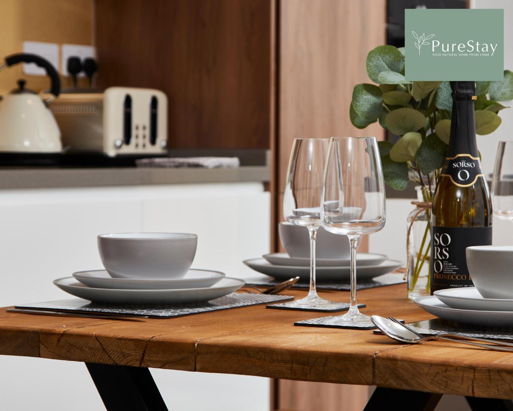 Stunning 5 Bed Manchester House With Parking By Purestay Short Lets & Serviced Accommodation Dış mekan fotoğraf
