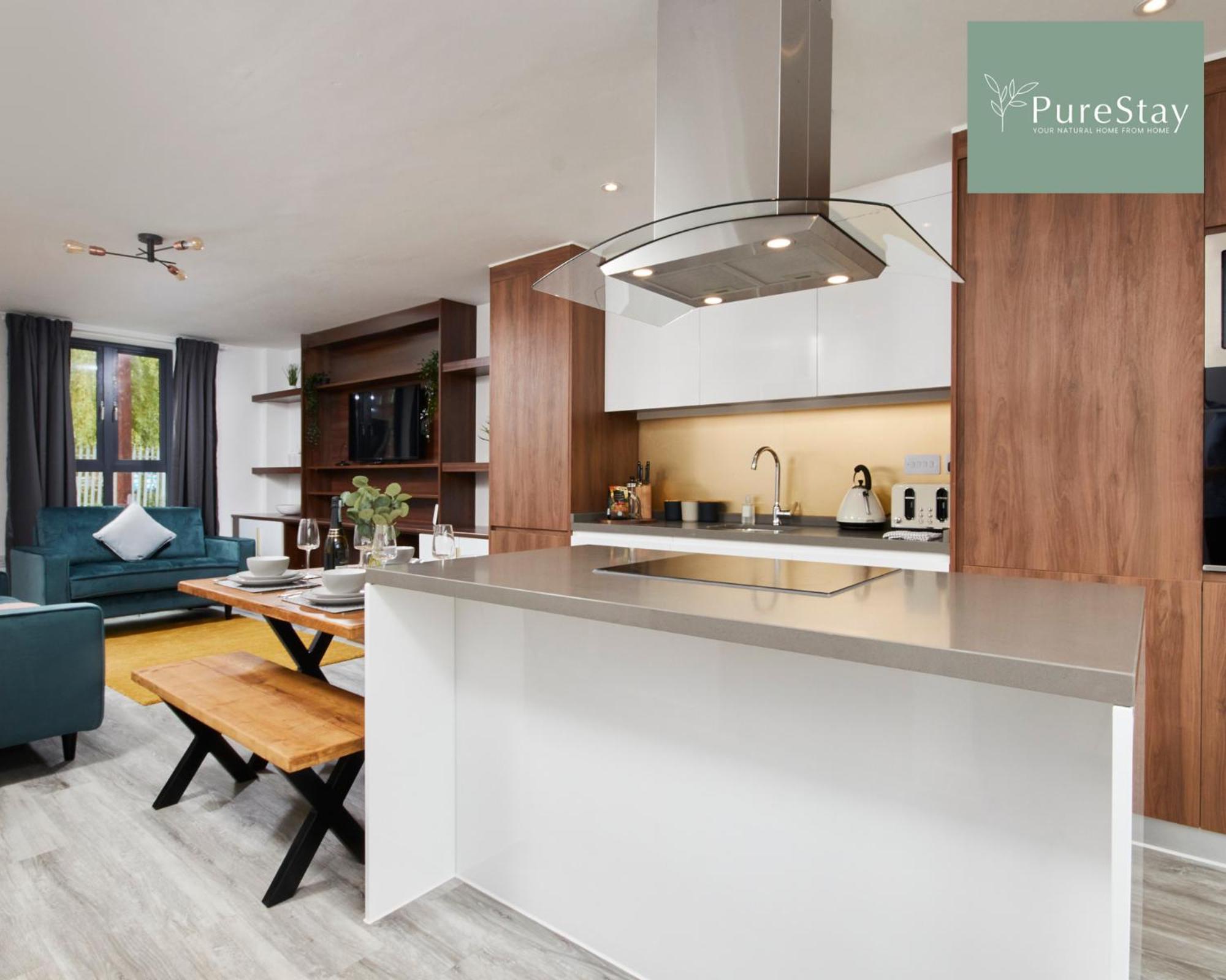 Stunning 5 Bed Manchester House With Parking By Purestay Short Lets & Serviced Accommodation Dış mekan fotoğraf