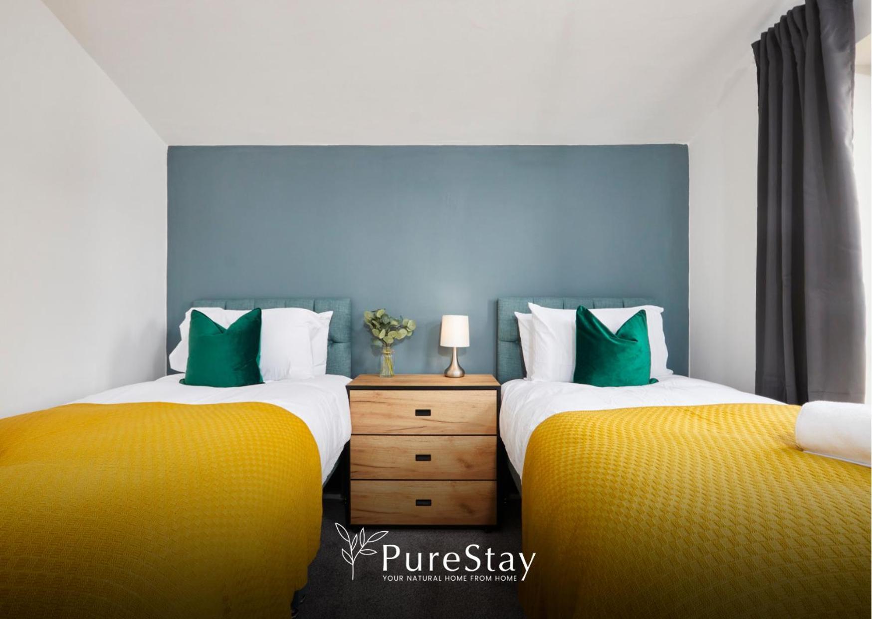 Stunning 5 Bed Manchester House With Parking By Purestay Short Lets & Serviced Accommodation Dış mekan fotoğraf