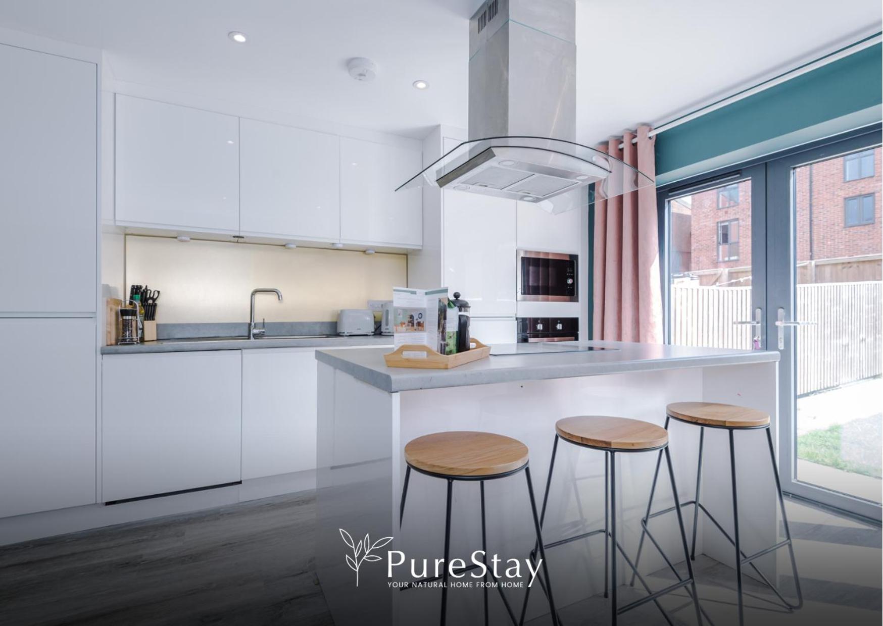 Stunning 5 Bed Manchester House With Parking By Purestay Short Lets & Serviced Accommodation Dış mekan fotoğraf